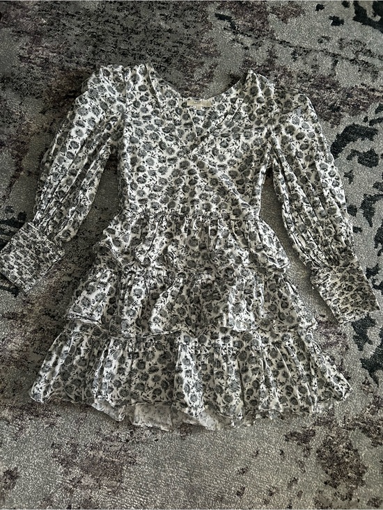 LoveShackFancy Dresses & Skirts - LoveShackFancy Black & White Floral V-Neck Mini Dress